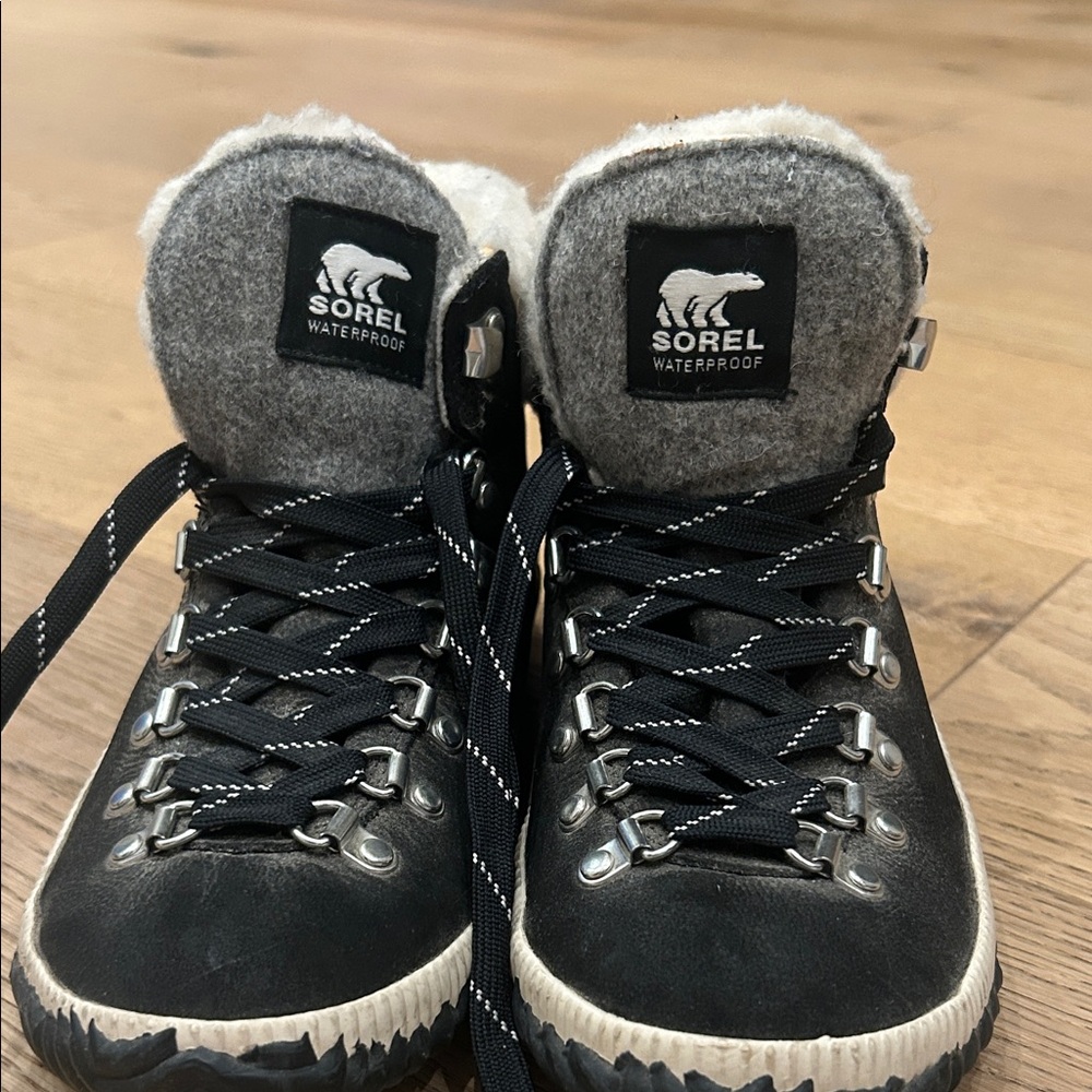 Women’s Sorel Black and Gray Waterproof Boots
